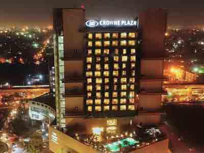 Crowne Plaza Hotel Escorts Service in Delhi